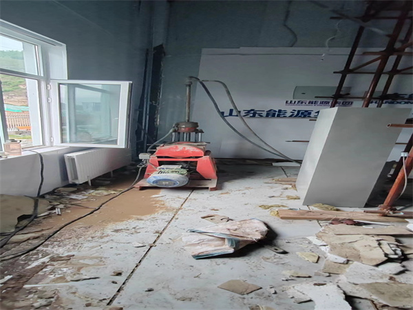 西畴地基基础下沉墙体裂缝加固注浆顶升施工